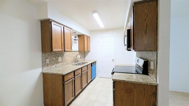 4400 Hemingway Drive 112, Oklahoma City, OK 73118