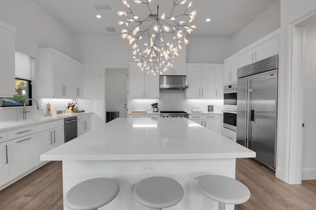 7480 NW 26th Way, Boca Raton, FL 33496