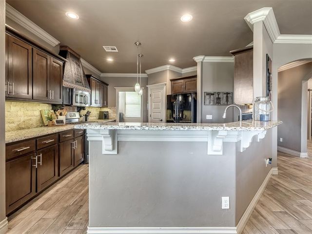 7036 NW 160th Street, Edmond, OK 73013