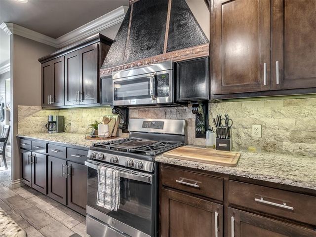 7036 NW 160th Street, Edmond, OK 73013