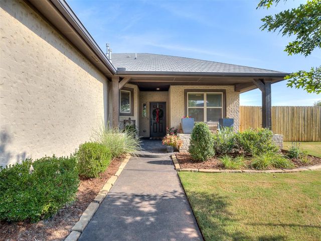 7036 NW 160th Street, Edmond, OK 73013