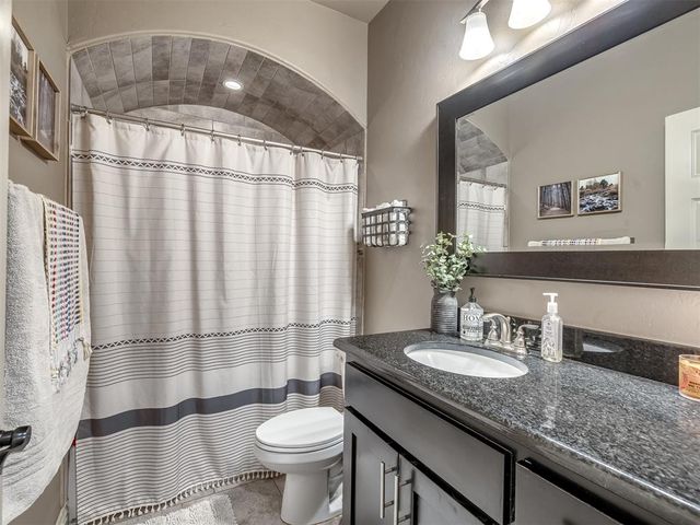 7036 NW 160th Street, Edmond, OK 73013