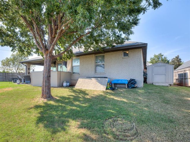 7036 NW 160th Street, Edmond, OK 73013