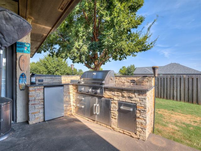 7036 NW 160th Street, Edmond, OK 73013