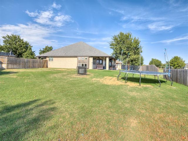 7036 NW 160th Street, Edmond, OK 73013