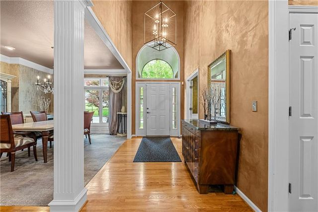 3036 SW Pergola View, Lee's Summit, MO 64081