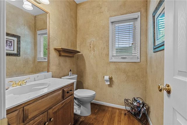 3036 SW Pergola View, Lee's Summit, MO 64081