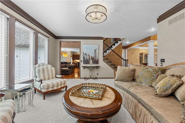 3036 SW Pergola View, Lee's Summit, MO 64081