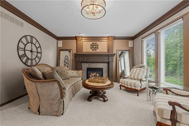 3036 SW Pergola View, Lee's Summit, MO 64081
