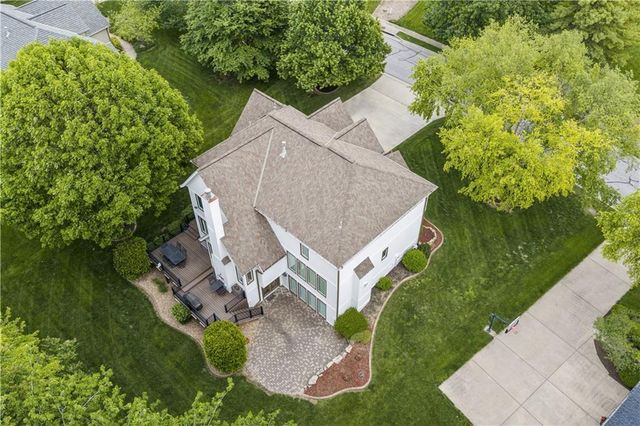 3036 SW Pergola View, Lee's Summit, MO 64081