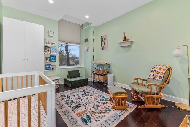 76 Elm St G3, Boston, MA 02130