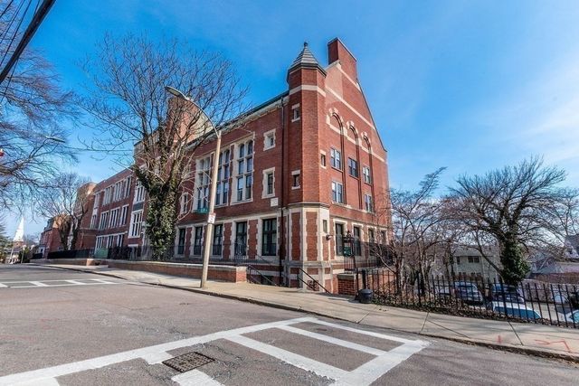 76 Elm St G3, Boston, MA 02130