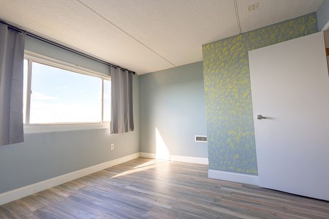 200 Cove Way 1002, Quincy, MA 02169