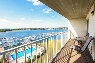 200 Cove Way 1002, Quincy, MA 02169