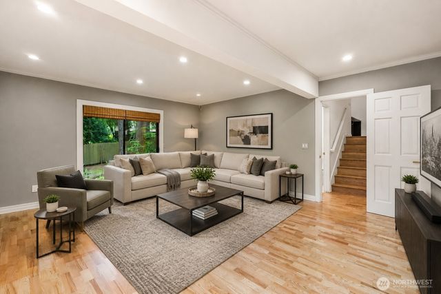 16438 SE 22nd Street, Bellevue, WA 98008