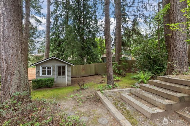 16438 SE 22nd Street, Bellevue, WA 98008