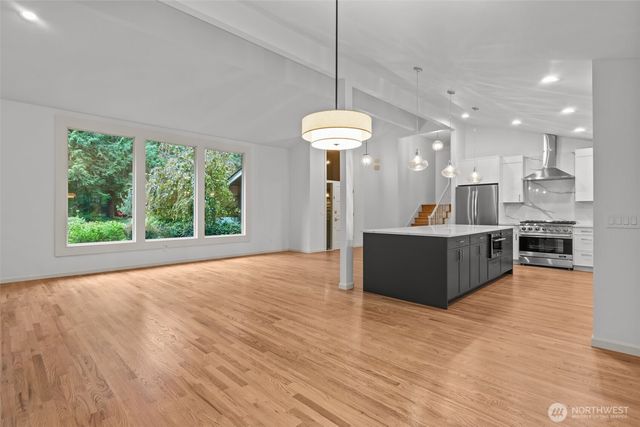 16438 SE 22nd Street, Bellevue, WA 98008