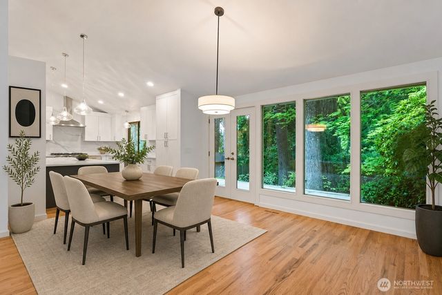 16438 SE 22nd Street, Bellevue, WA 98008