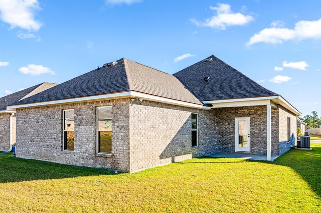 130 Hydrangea Boulevard, Freeport, FL 32439