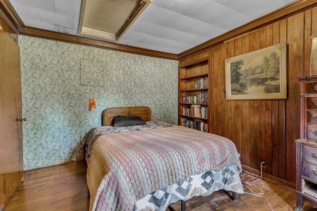 8825 Mills Road, Manitou Beach, MI 49253