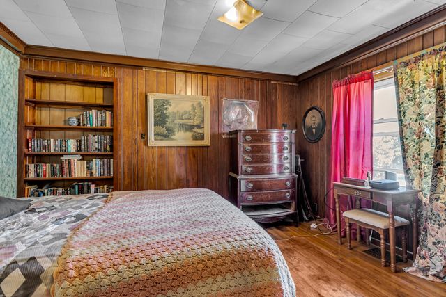 8825 Mills Road, Manitou Beach, MI 49253