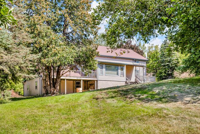 8825 Mills Road, Manitou Beach, MI 49253