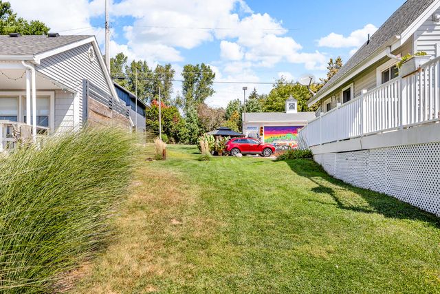 8825 Mills Road, Manitou Beach, MI 49253