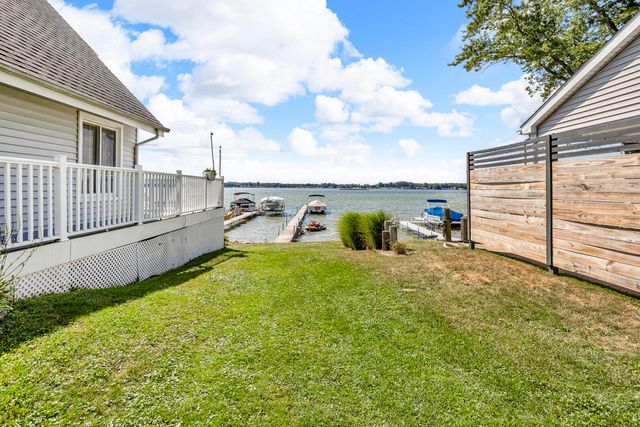 8825 Mills Road, Manitou Beach, MI 49253