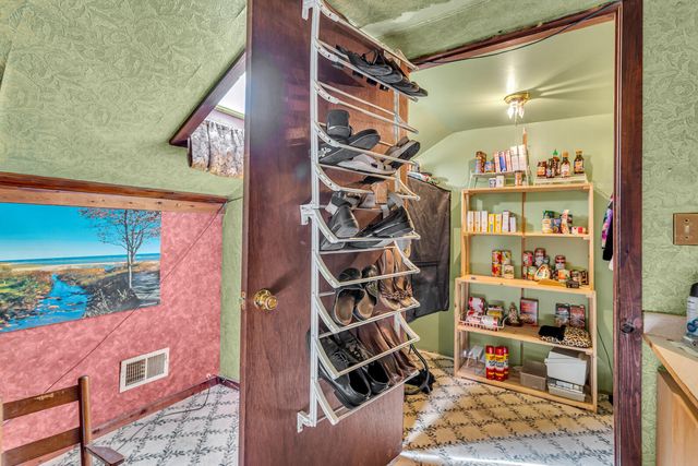 8825 Mills Road, Manitou Beach, MI 49253