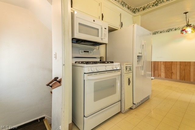 357 E 307th Street, Willowick, OH 44095