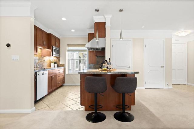 445 Oak Grove Avenue 15, Menlo Park, CA 94025