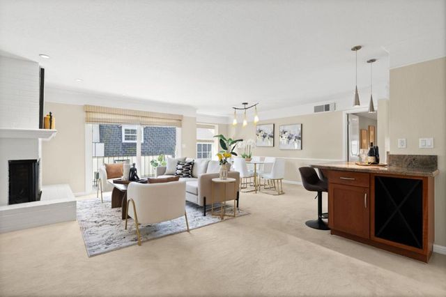 445 Oak Grove Avenue 15, Menlo Park, CA 94025