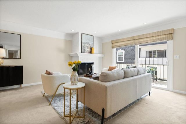 445 Oak Grove Avenue 15, Menlo Park, CA 94025