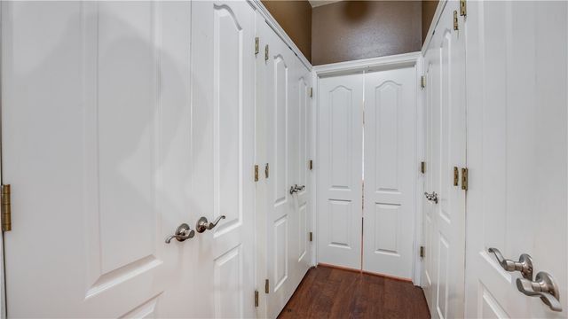 902 S Dixson Street, Rogers, AR 72758
