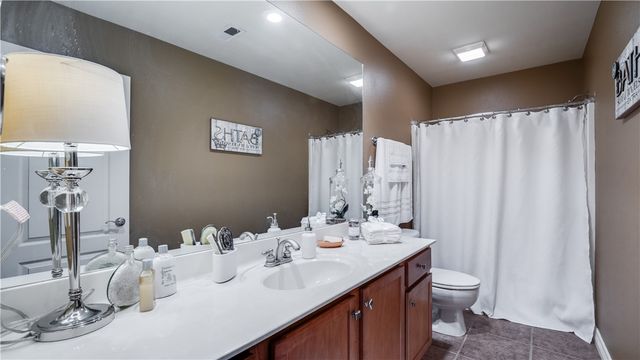 902 S Dixson Street, Rogers, AR 72758