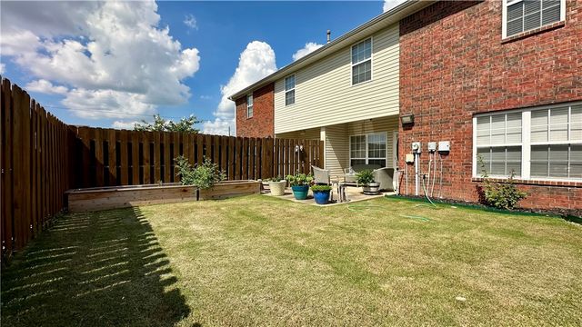 902 S Dixson Street, Rogers, AR 72758