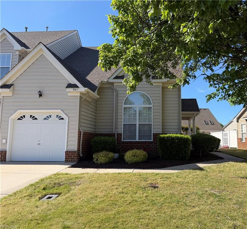 947 Hunley DR, Virginia Beach, VA 23462
