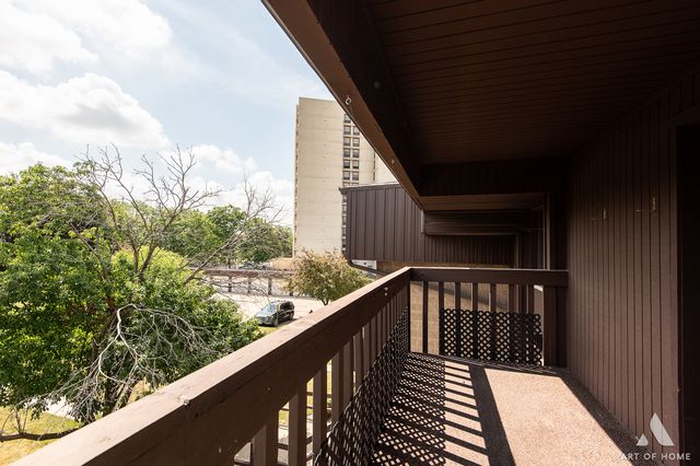 107 CATERPILLAR Drive 3B, Joliet, IL 60436
