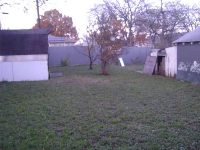 2419 Catherine Street, Dallas, TX 75211