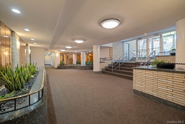 4601 39th Avenue 311, Sunnyside, NY 11104
