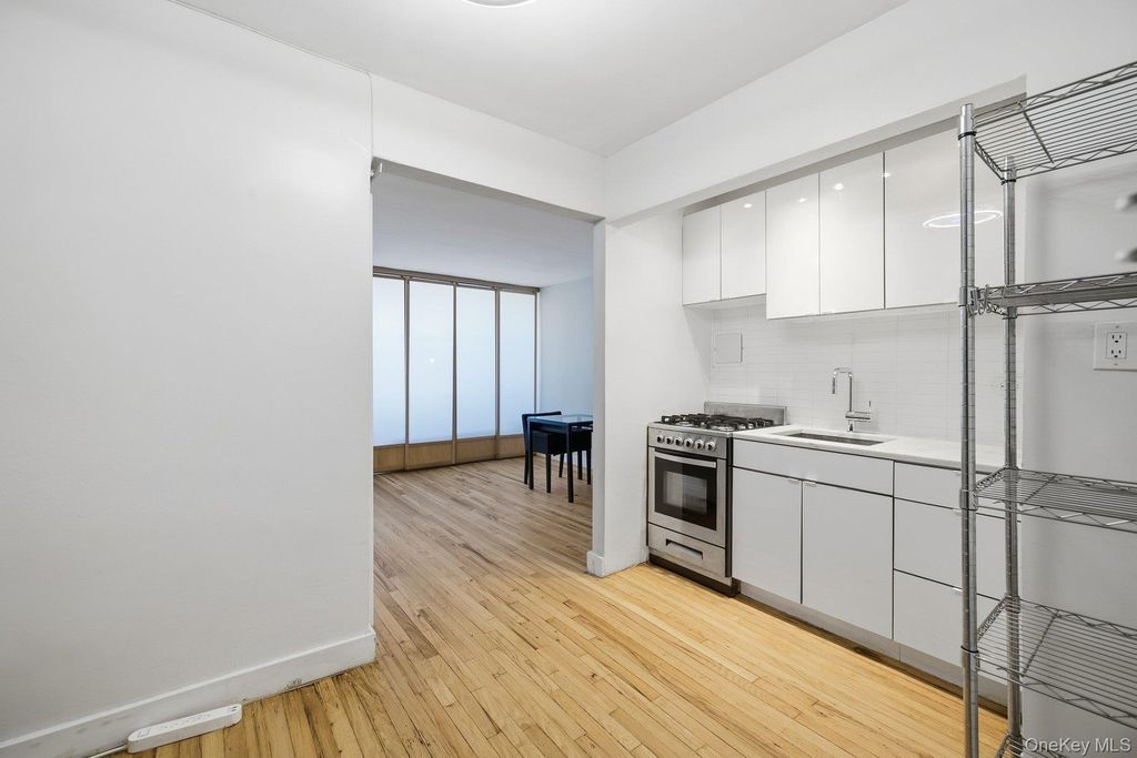 4601 39th Avenue 311, Sunnyside, NY 11104 — photo 2