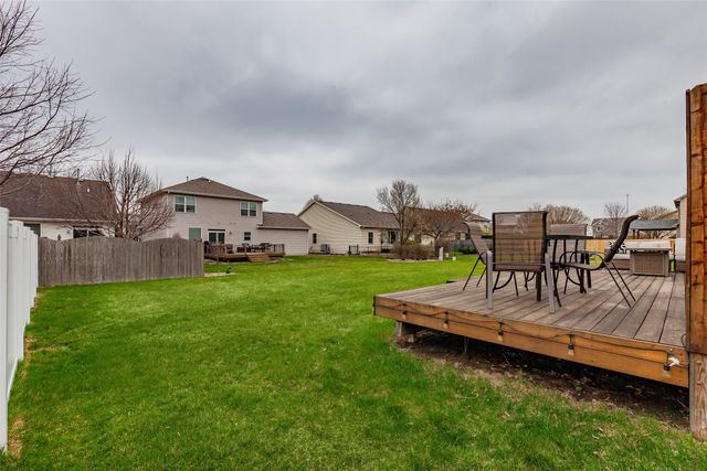 13102 Tanglewood Drive, Urbandale, IA 50323