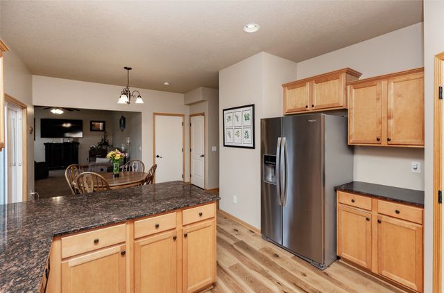 13102 Tanglewood Drive, Urbandale, IA 50323