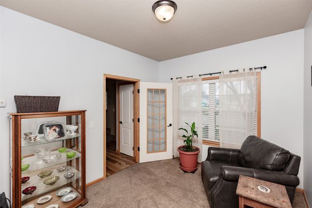 13102 Tanglewood Drive, Urbandale, IA 50323