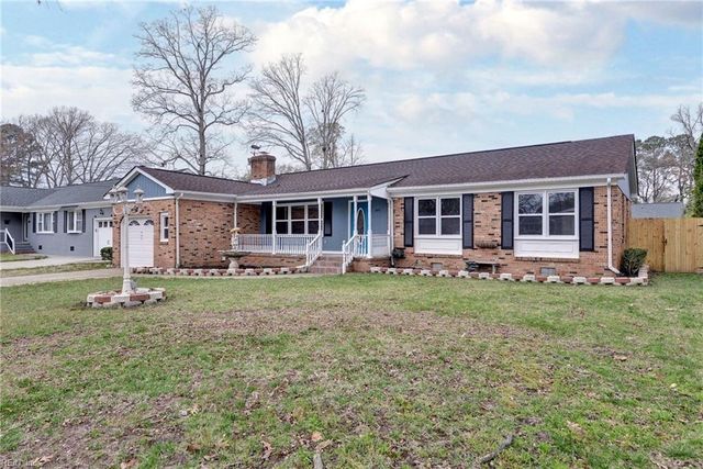 225 Shadywood DR, Newport News, VA 23602