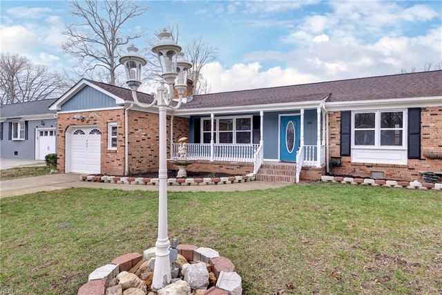 225 Shadywood DR, Newport News, VA 23602