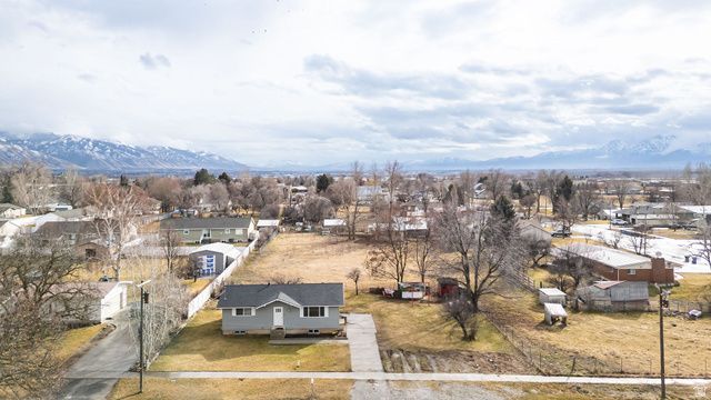 282 W 100 S, Smithfield, UT 84335