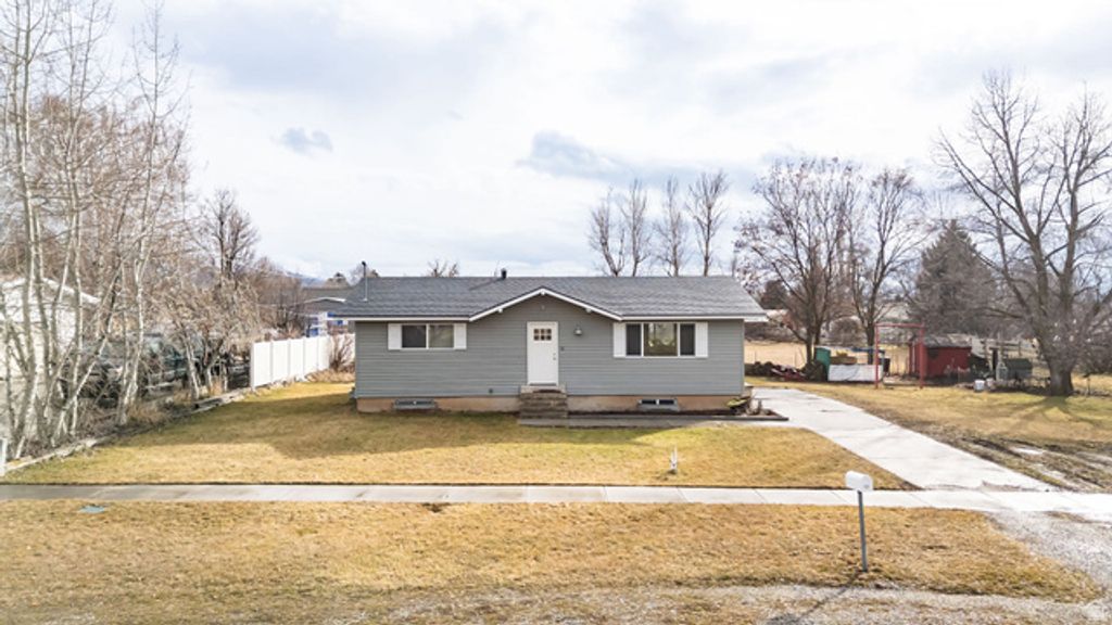 282 W 100 S, Smithfield, UT 84335