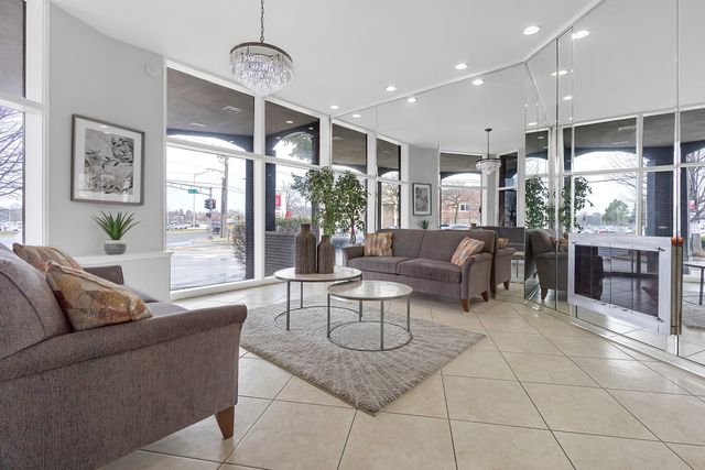 4901 Golf Road 410, Skokie, IL 60077