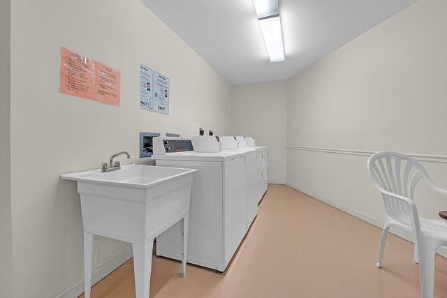 4901 Golf Road 410, Skokie, IL 60077